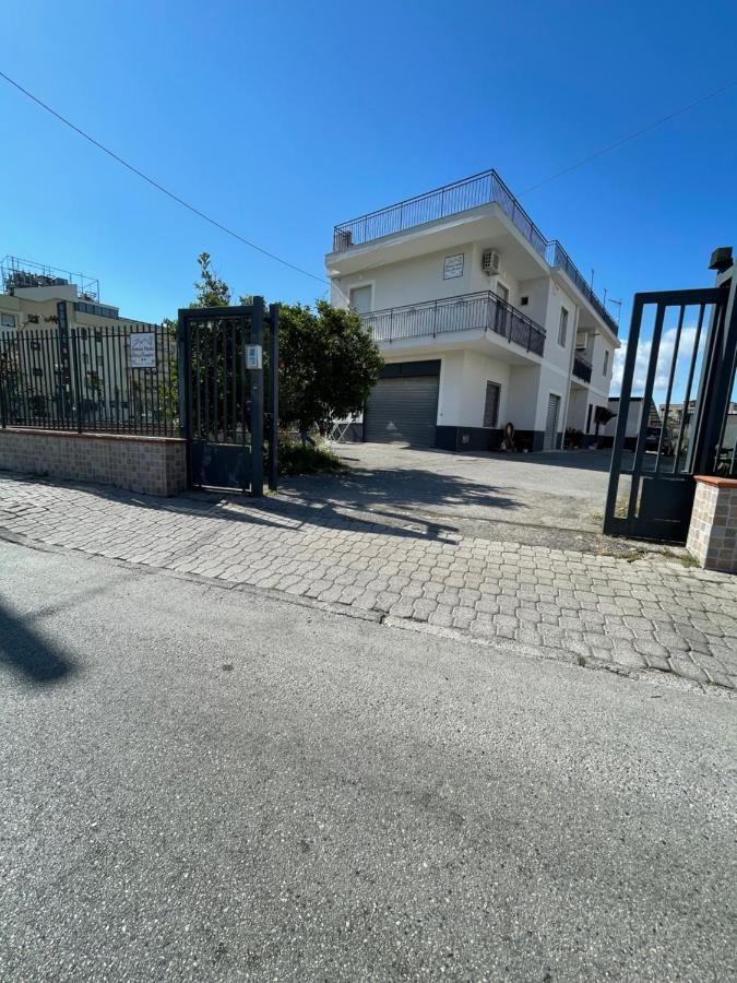 Donna Paola Hotel Pompei Bagian luar foto